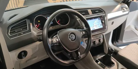 Volkswagen Tiguan 1.6 tdi Business 115cv - Immagine 18