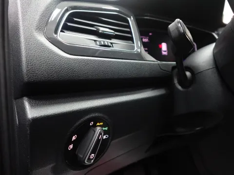 Volkswagen T-Roc 2.0 tdi Advanced 150cv dsg - Immagine 26