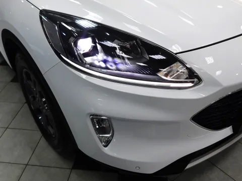 Ford Kuga 1.5 ecoblue Connect 2wd 120cv - Immagine 12
