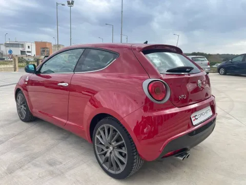 Renault Clio 1.5 dci Moschino Zen 75cv - Immagine 10