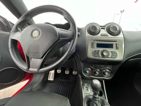 Renault Clio 1.5 dci Moschino Zen 75cv - Immagine 16