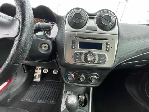 Renault Clio 1.5 dci Moschino Zen 75cv - Immagine 18